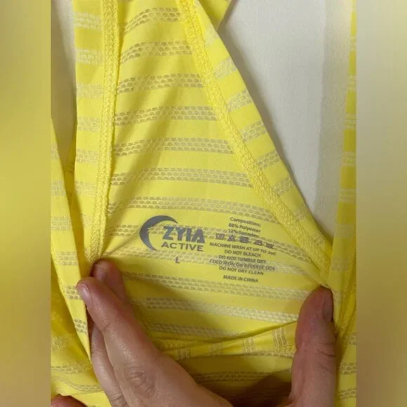 Zyia Nimbus Lemon Yellow Split Back Tank Top - Picture 7 of 10